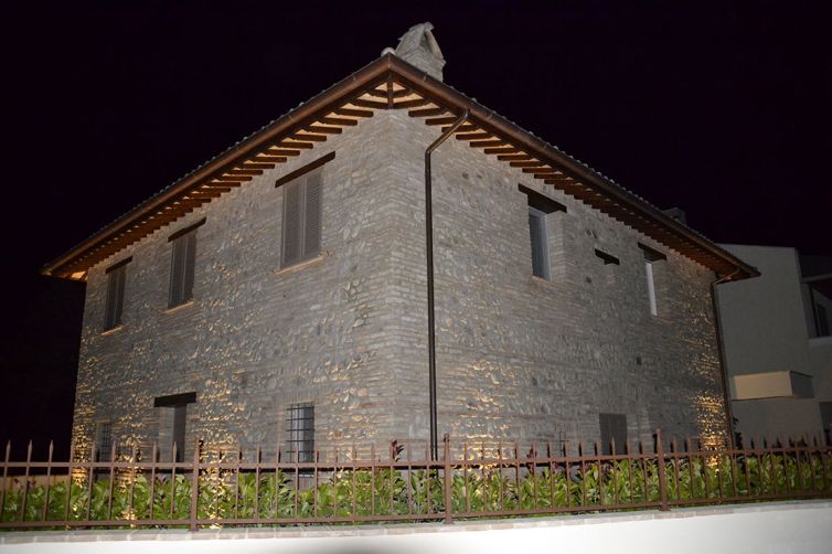 Via-Lazio-Foligno-bifamiliare-04