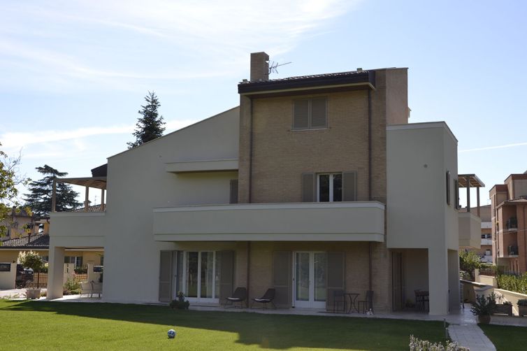 Via-Lazio-Foligno-bifamiliare-07