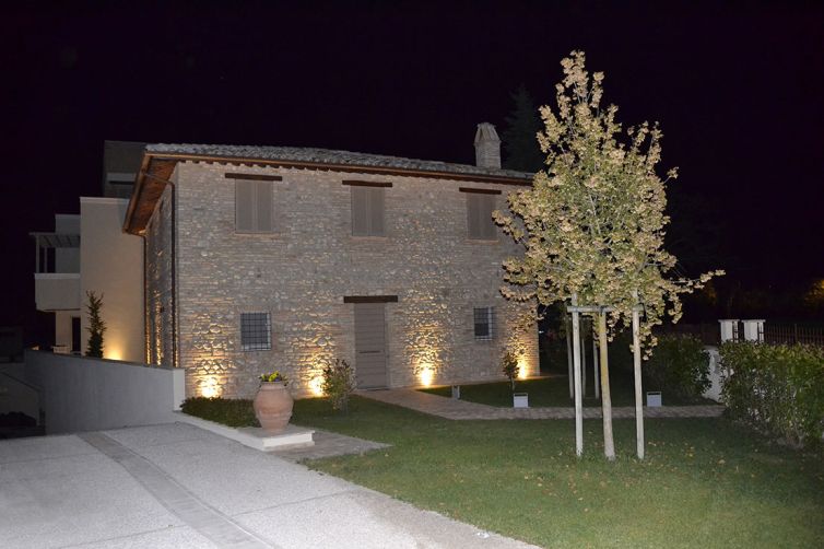 Via-Lazio-Foligno-bifamiliare